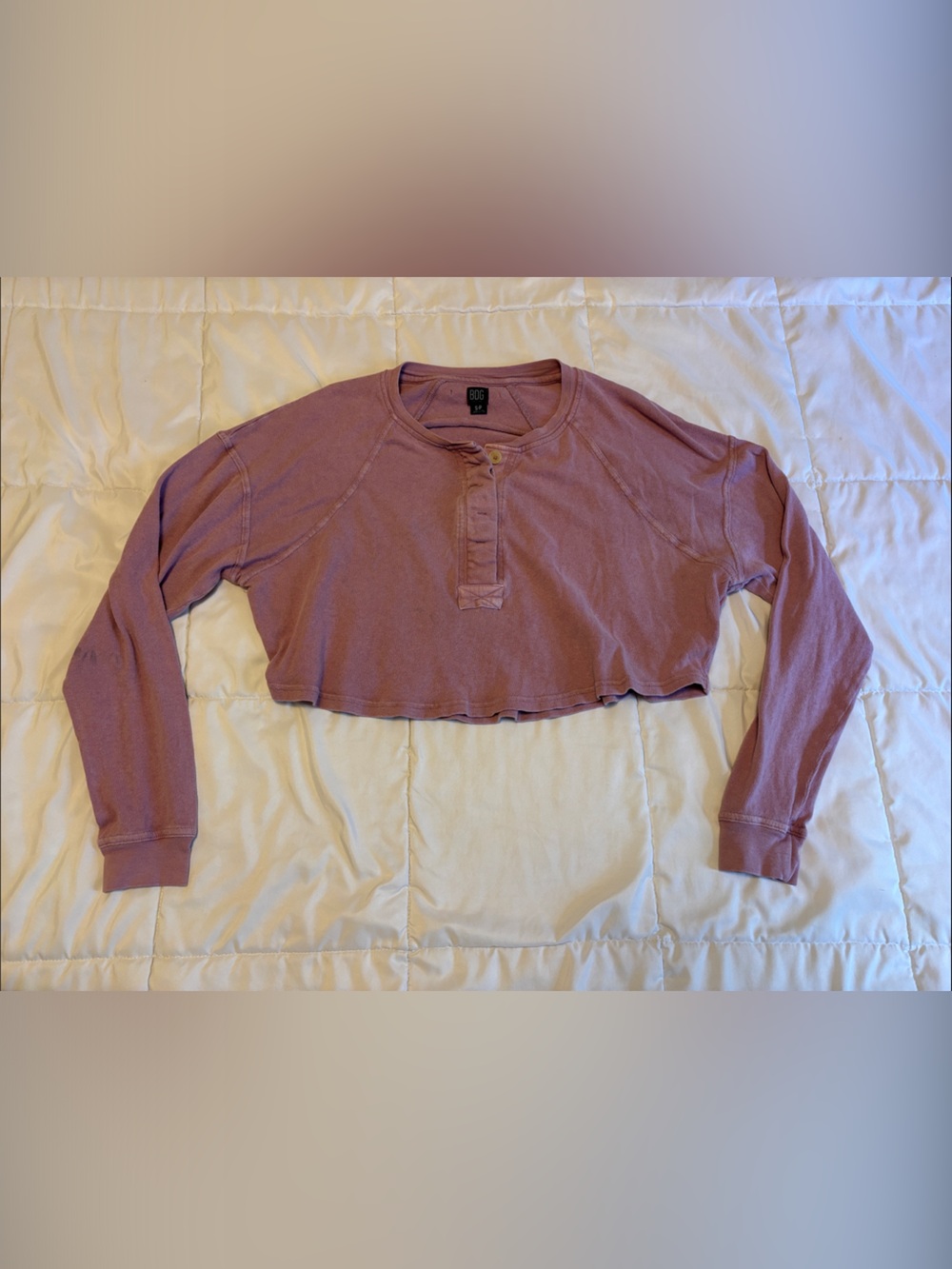 BDG Cropped Henley Sweater in Mauve Pink